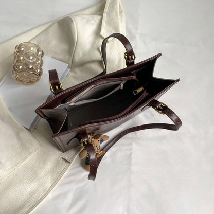 DouceOreille – Sac à bandoulière moelleux avec pendentif lapin